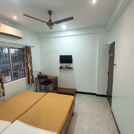 Hotel Parth Residency コールハープル エクステリア 写真
