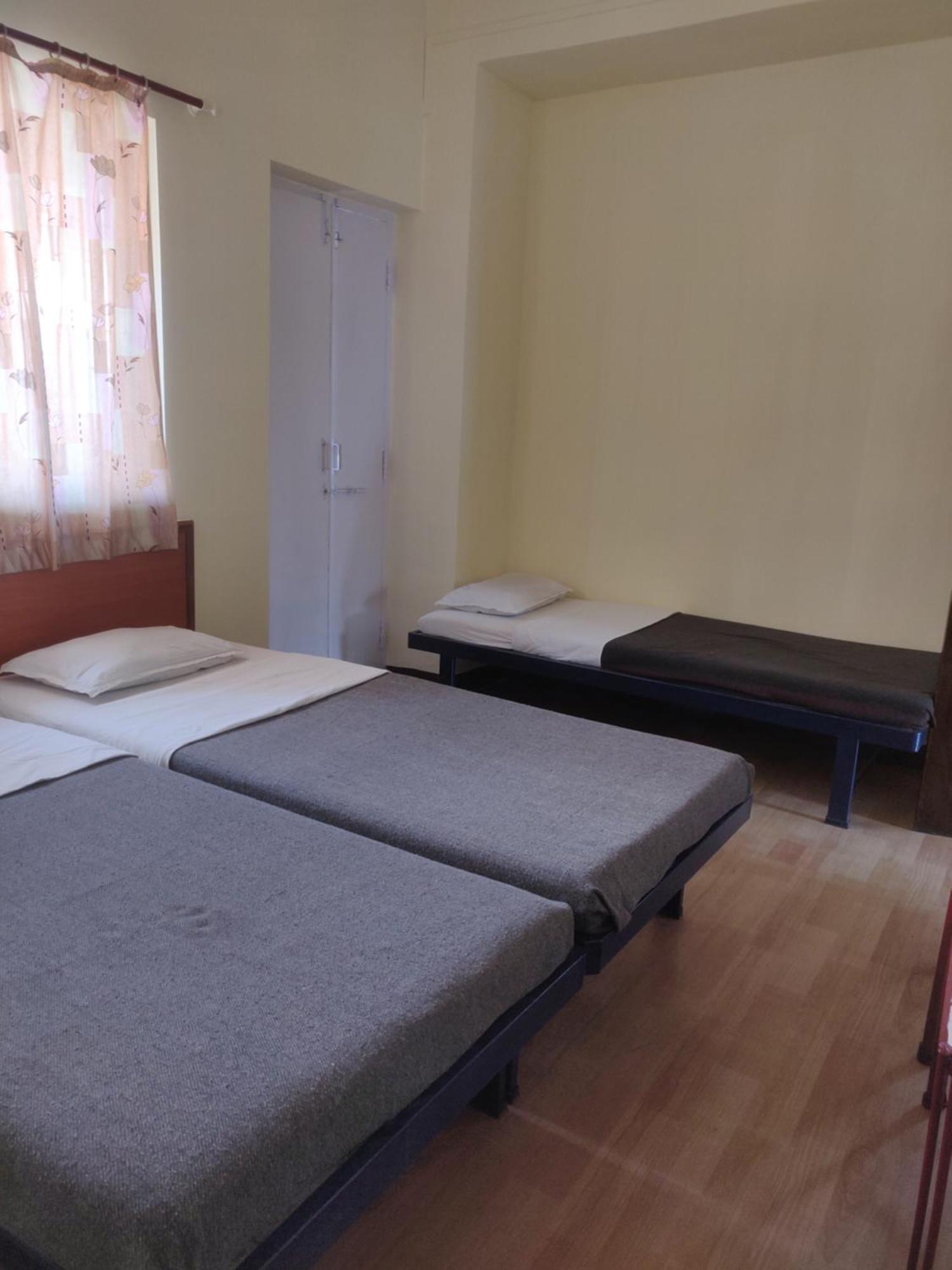 Hotel Parth Residency コールハープル エクステリア 写真
