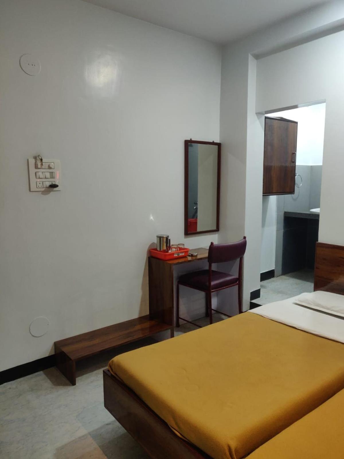 Hotel Parth Residency コールハープル エクステリア 写真